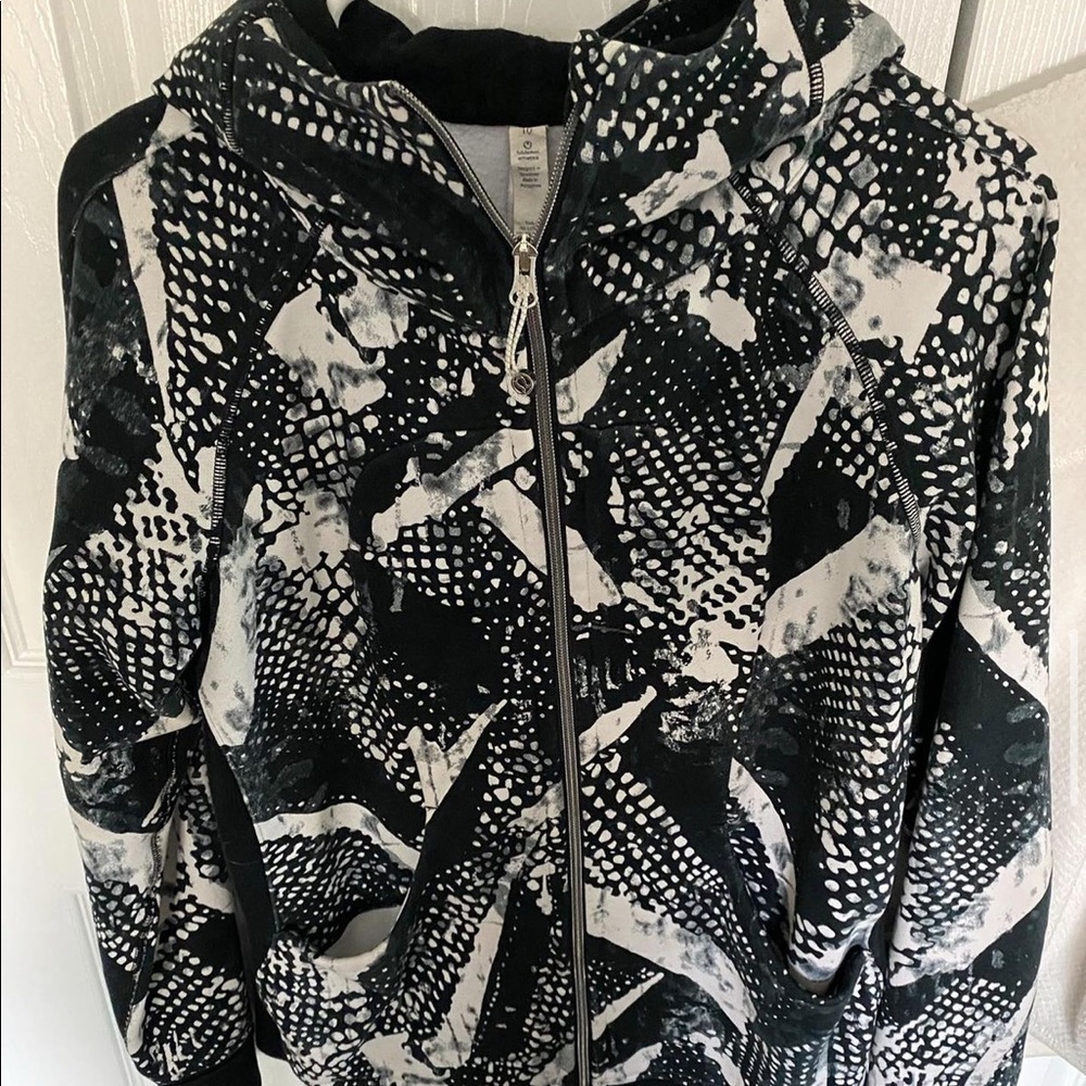 Scuba hoodie lulu size 10